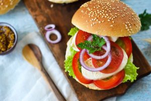 Burger pizza