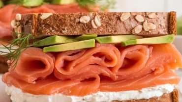 Quick-and-Tasty-Salmon-Philadelphia-Cheese-Sandwich.